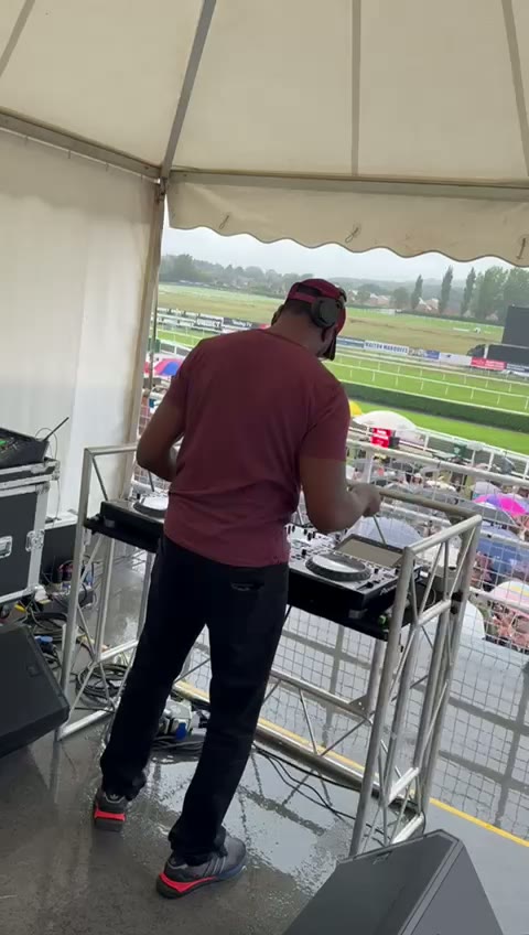Live set footage